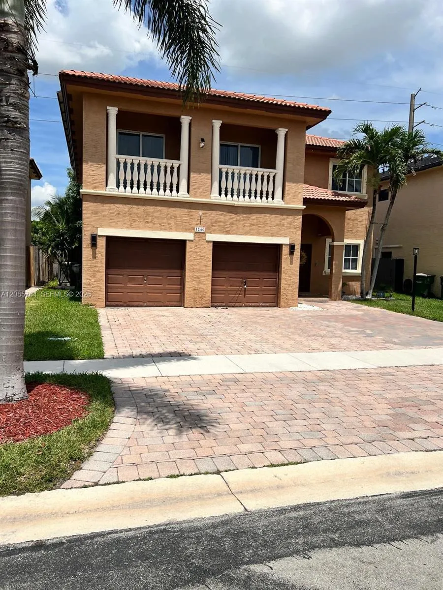 1240 NE 41st Pl Homestead, FL 33033