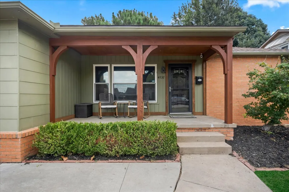 4937 S Quincy Avenue Tulsa, OK 74105