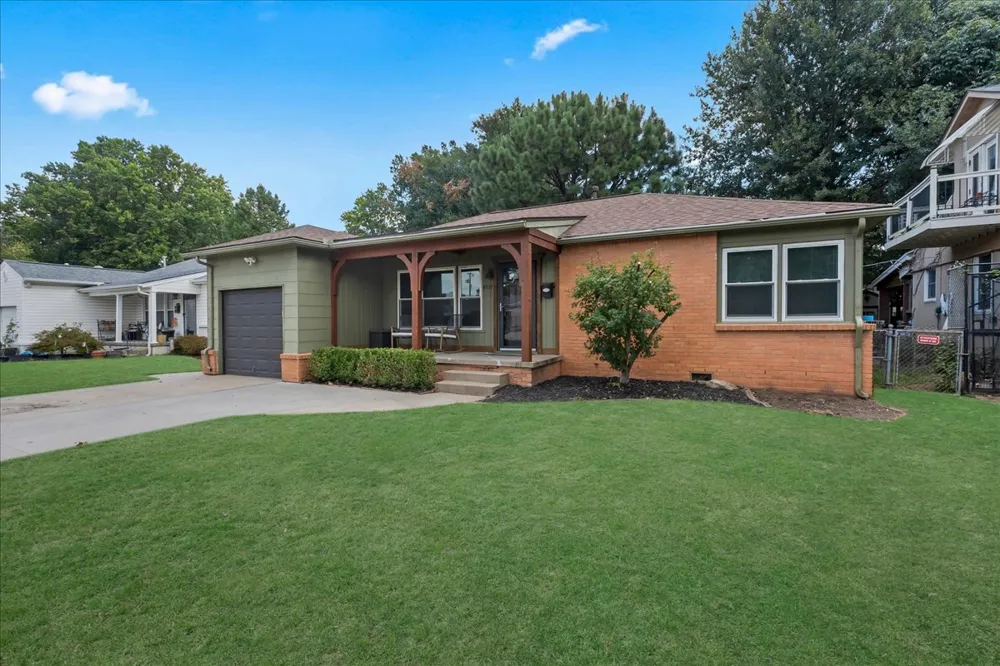 4937 S Quincy Avenue Tulsa, OK 74105