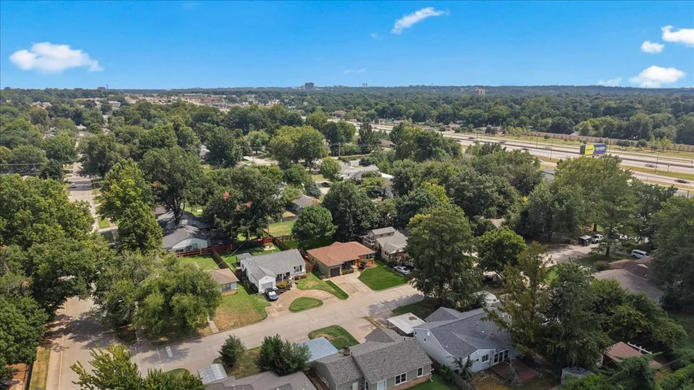 4937 S Quincy Avenue Tulsa, OK 74105