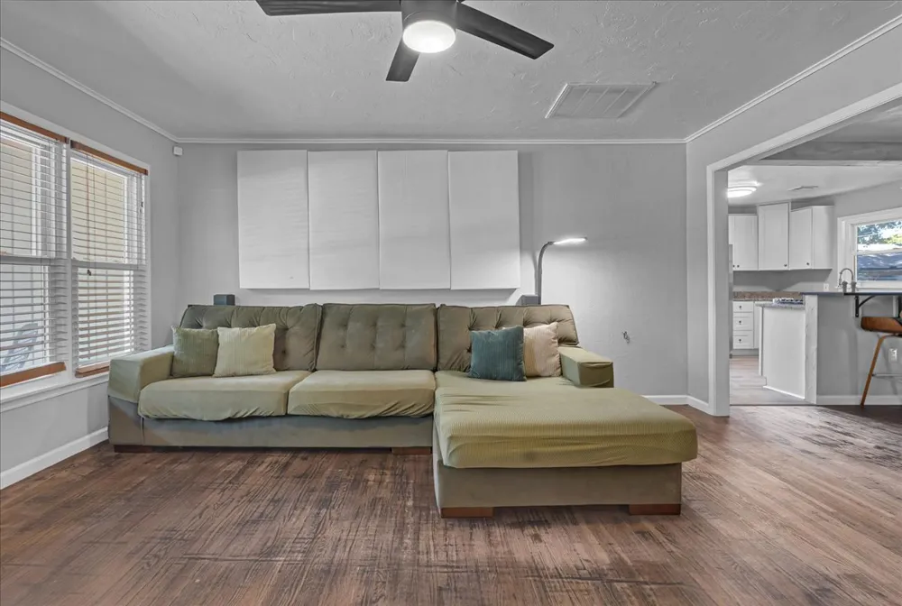 4937 S Quincy Avenue Tulsa, OK 74105