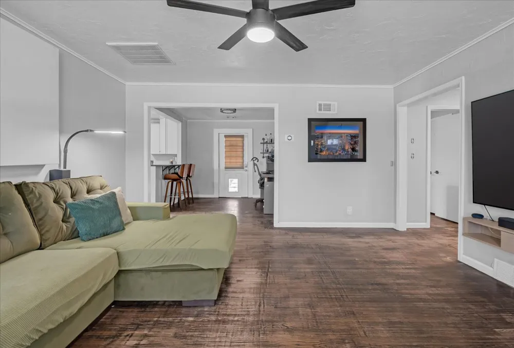 4937 S Quincy Avenue Tulsa, OK 74105