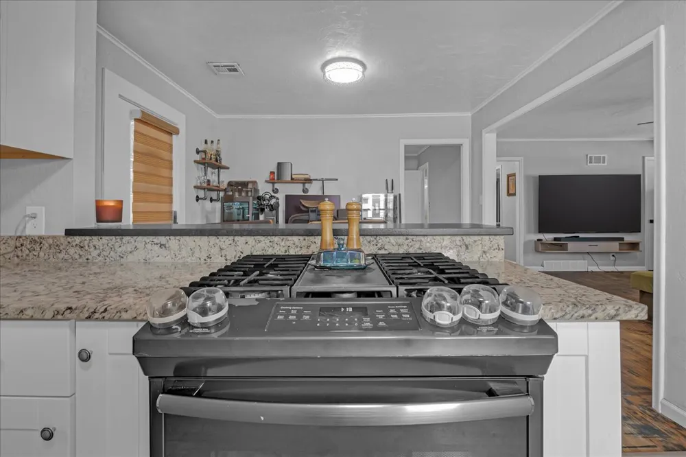 4937 S Quincy Avenue Tulsa, OK 74105