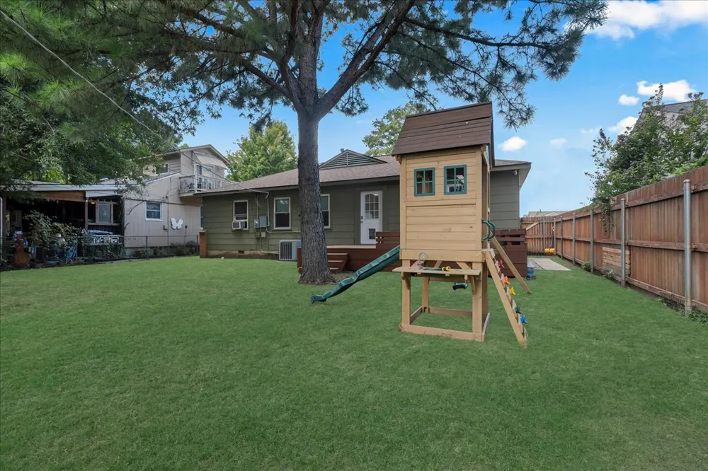 4937 S Quincy Avenue Tulsa, OK 74105