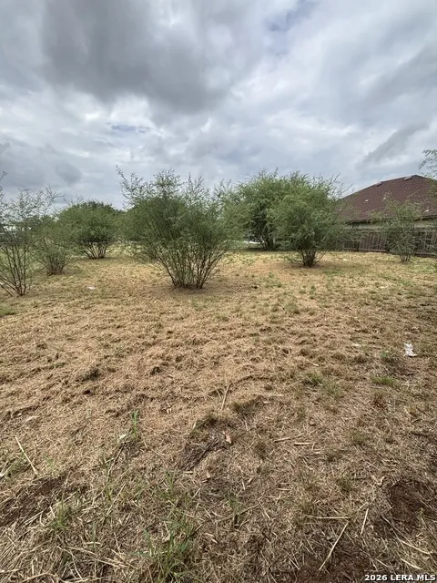 15516 FOX LN Selma, TX 78154