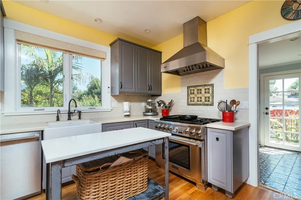 1210 Brunswick Avenue South Pasadena, CA 91030
