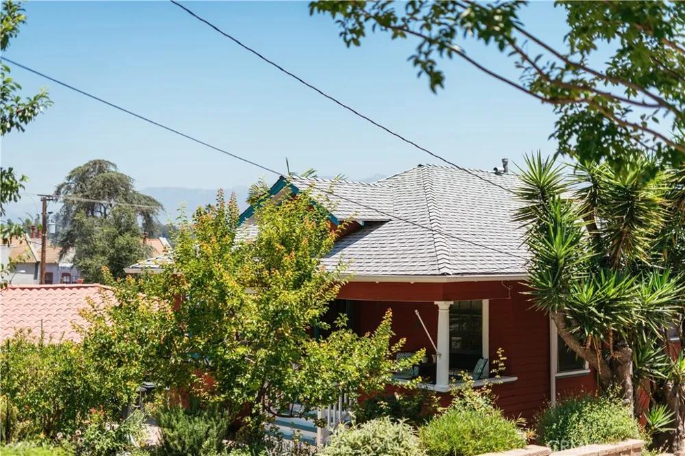 1210 Brunswick Avenue South Pasadena, CA 91030
