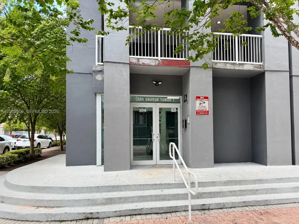 104 SW 9th St #1403 Miami, FL 33130