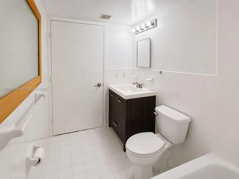 104 SW 9th St #1403 Miami, FL 33130