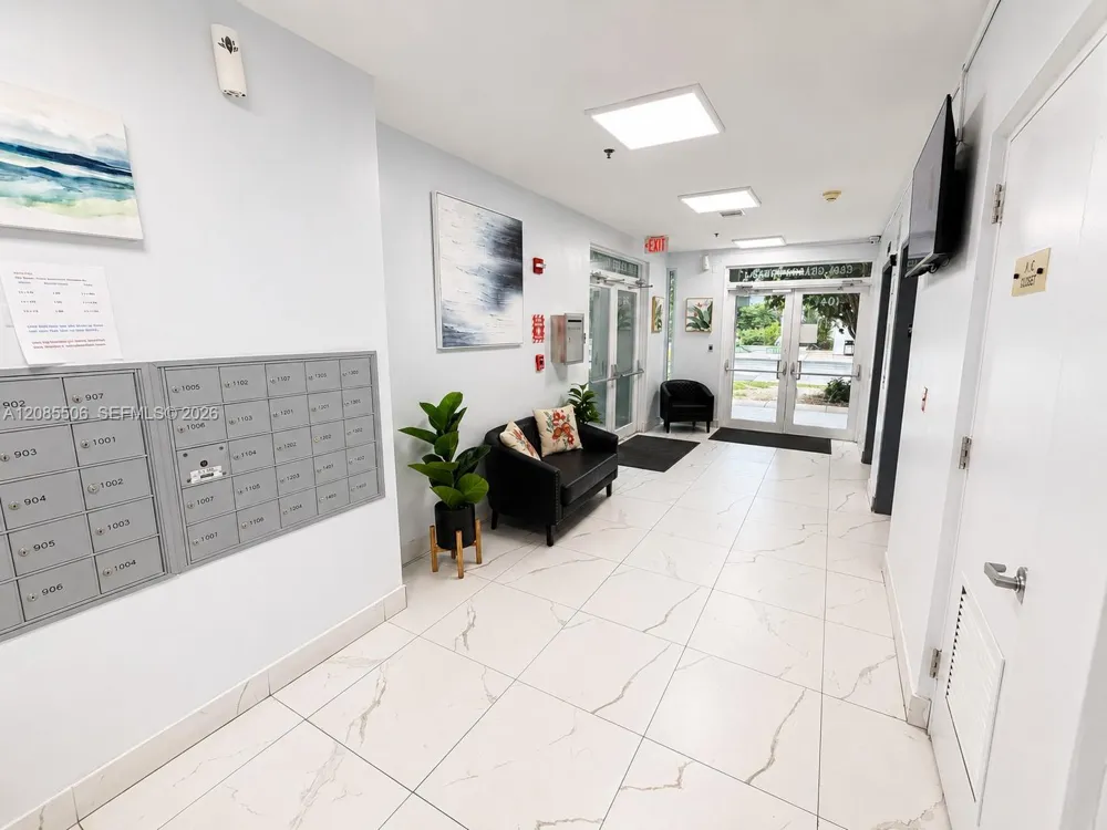104 SW 9th St #1403 Miami, FL 33130