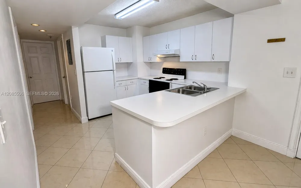 104 SW 9th St #1403 Miami, FL 33130
