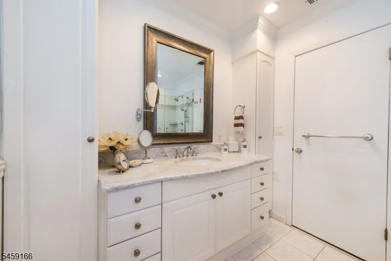 39 Chelsea Ct Madison, NJ 07940