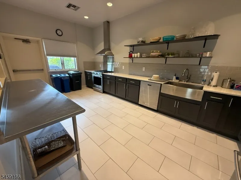 39 Chelsea Ct Madison, NJ 07940