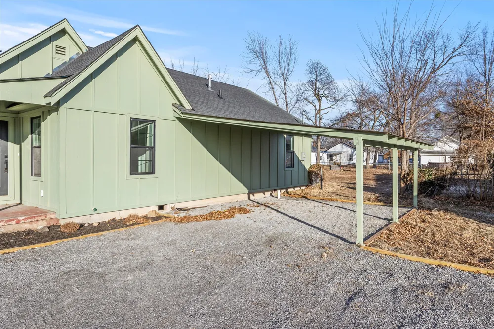 117 S Vann Street Pryor, OK 74361