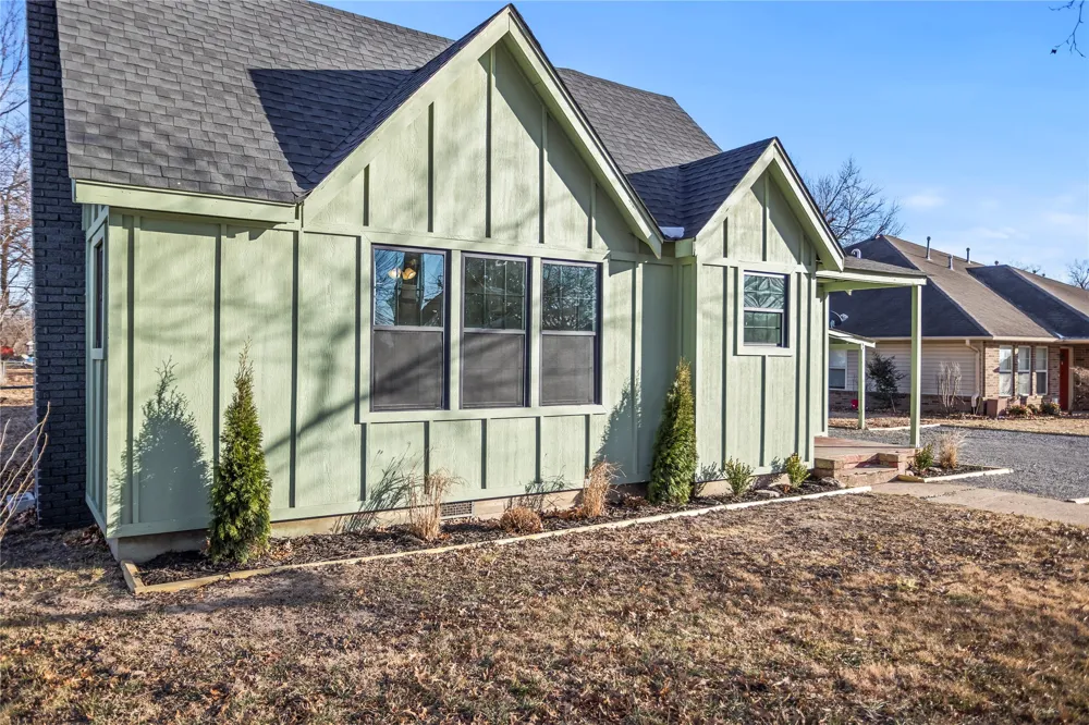 117 S Vann Street Pryor, OK 74361