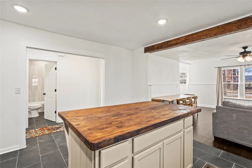 117 S Vann Street Pryor, OK 74361