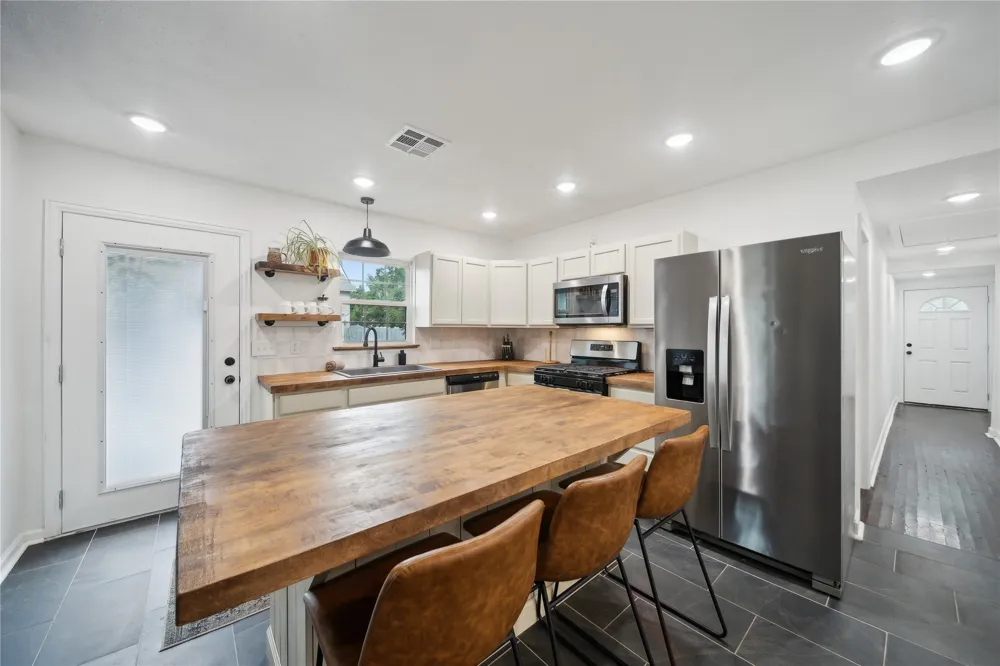 117 S Vann Street Pryor, OK 74361