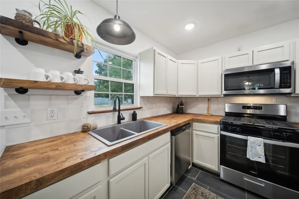 117 S Vann Street Pryor, OK 74361