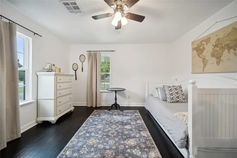 117 S Vann Street Pryor, OK 74361