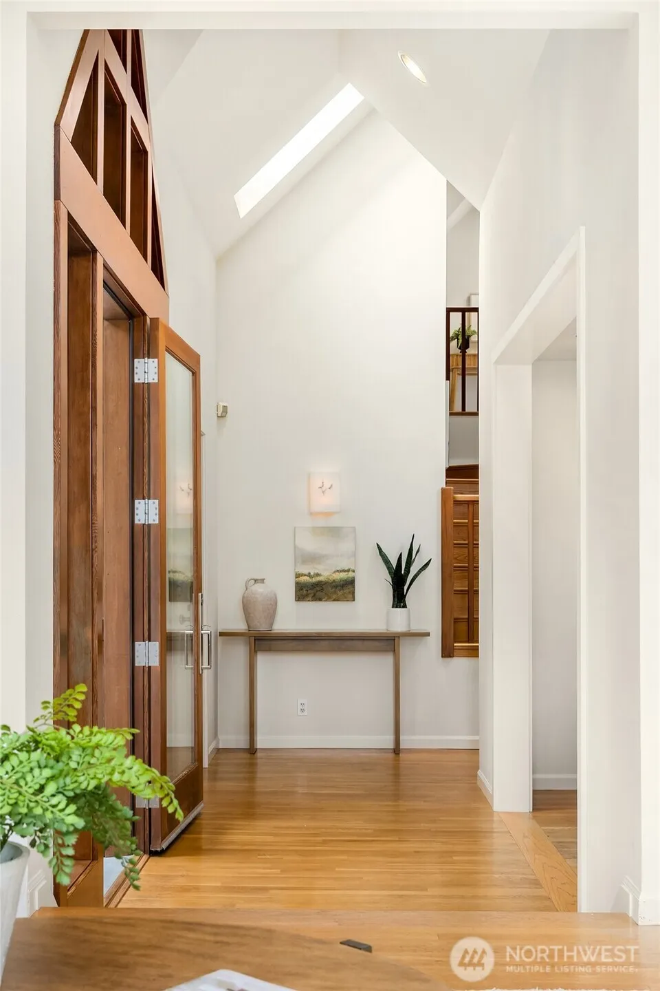 10017 Edgecombe Place NE Bainbridge Island, WA 98110