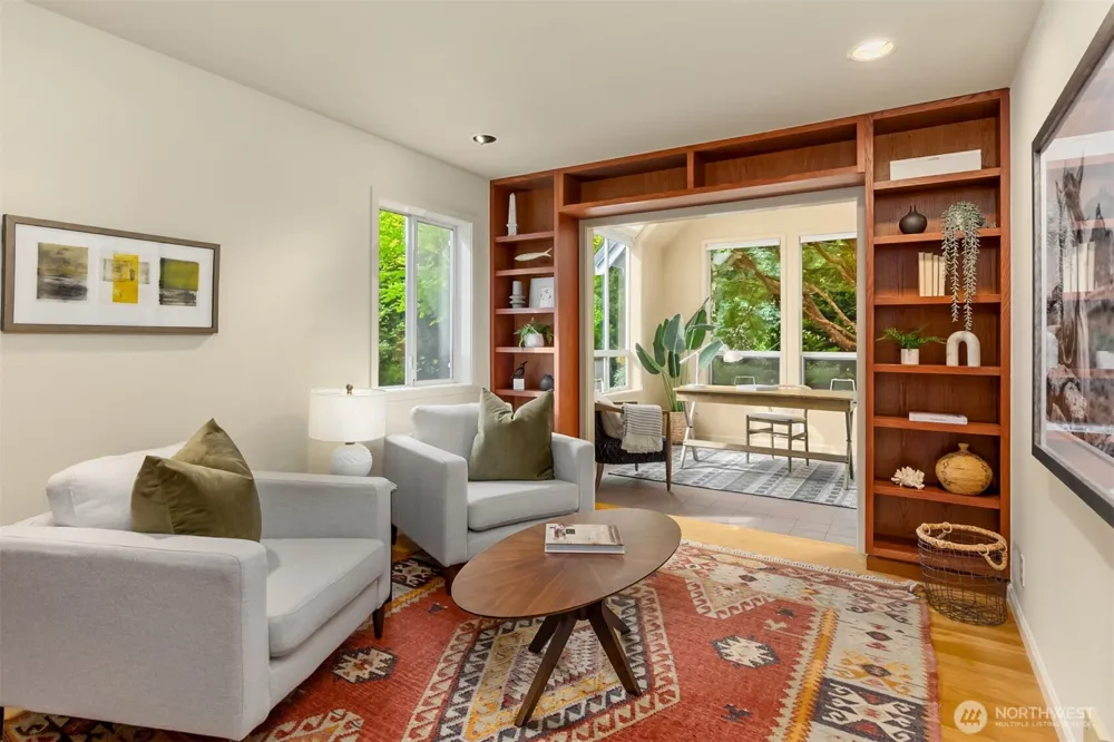 10017 Edgecombe Place NE Bainbridge Island, WA 98110