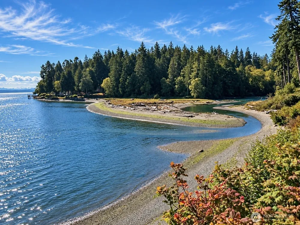 10017 Edgecombe Place NE Bainbridge Island, WA 98110