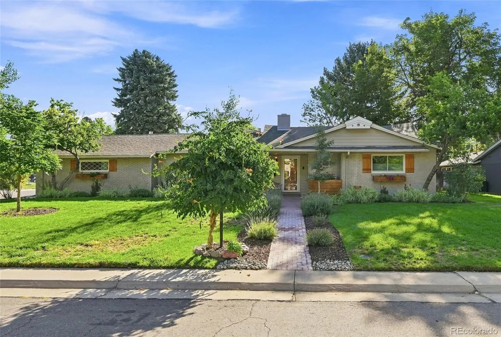 3804 S Elm Street Denver, CO 80237