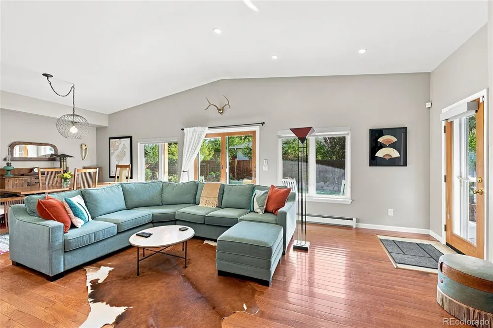 3804 S Elm Street Denver, CO 80237