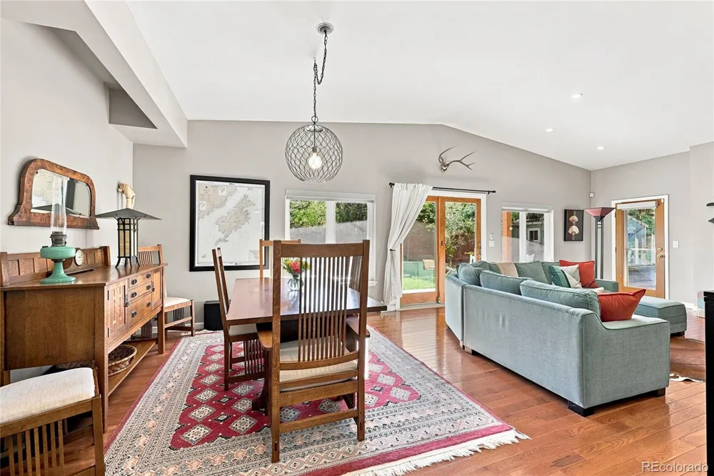 3804 S Elm Street Denver, CO 80237