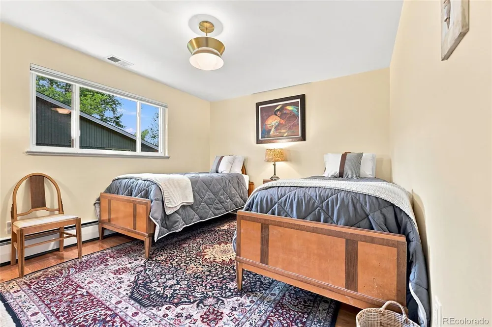 3804 S Elm Street Denver, CO 80237