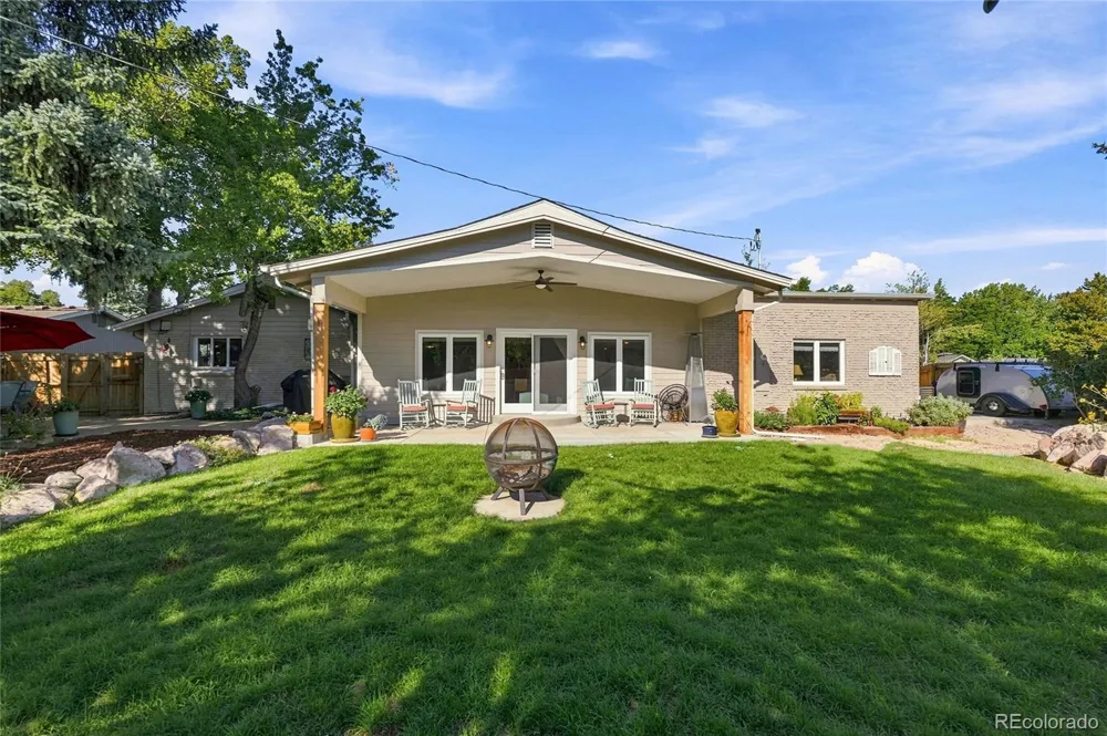 3804 S Elm Street Denver, CO 80237