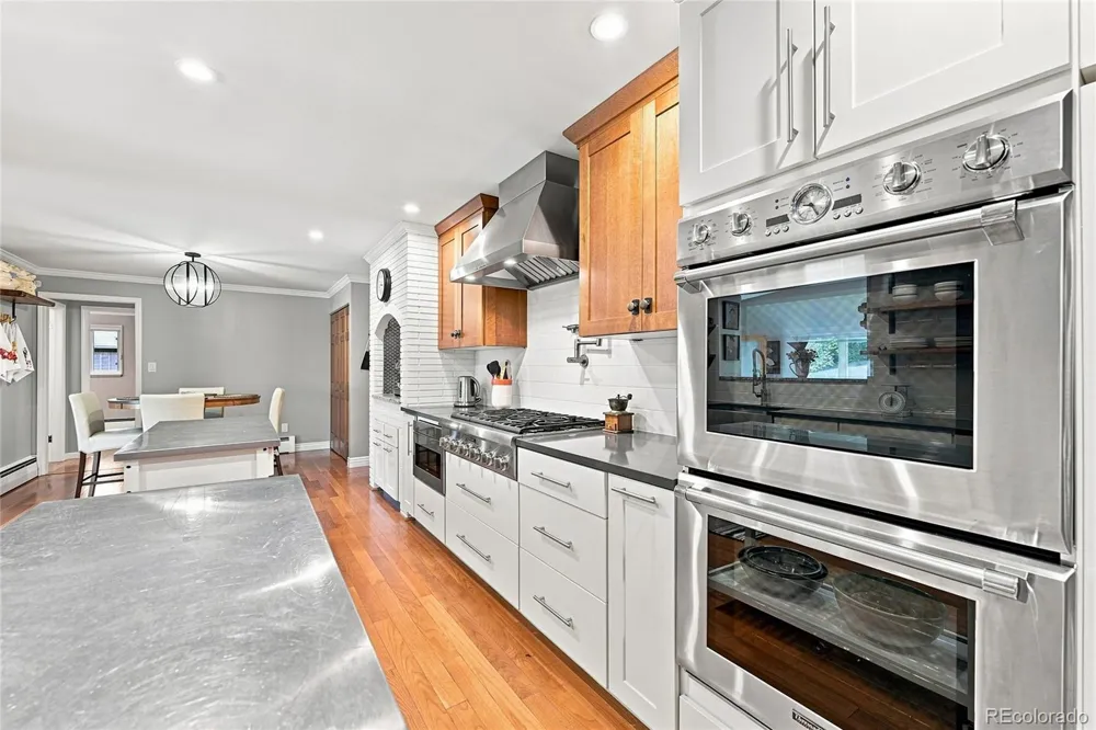 3804 S Elm Street Denver, CO 80237