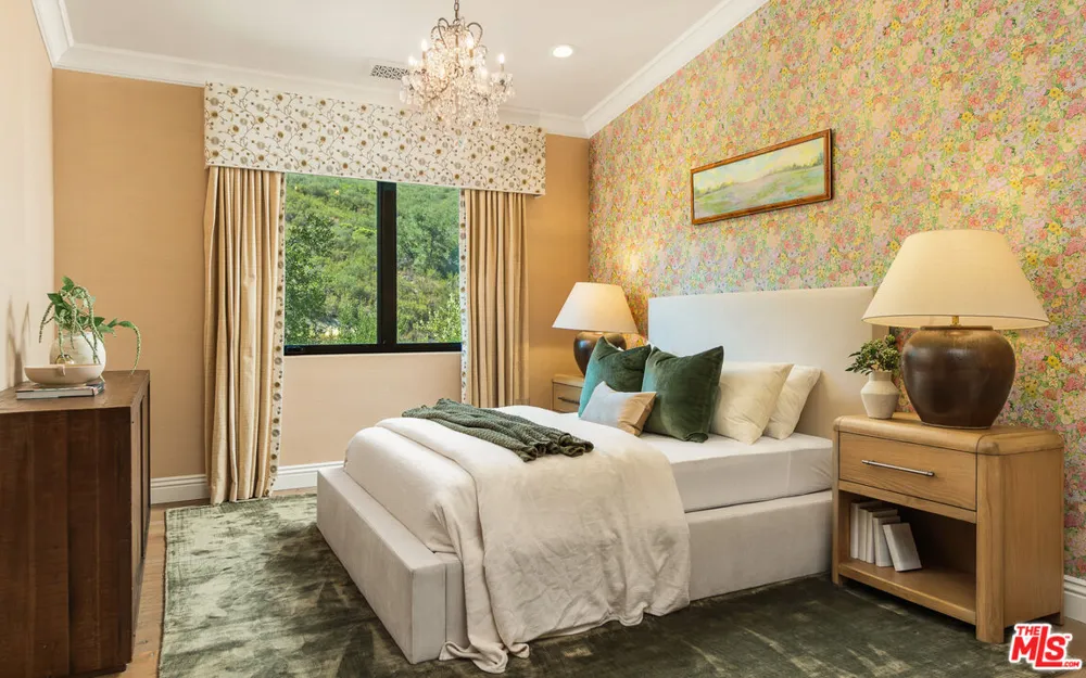 2691 Country Ridge Road Calabasas, CA 91302