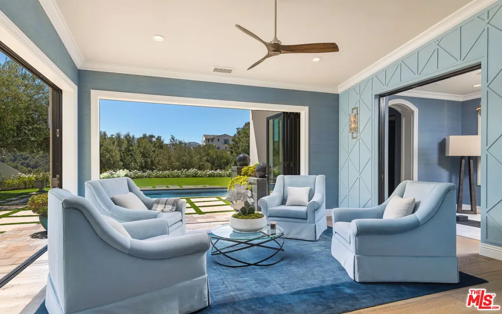 2691 Country Ridge Road Calabasas, CA 91302