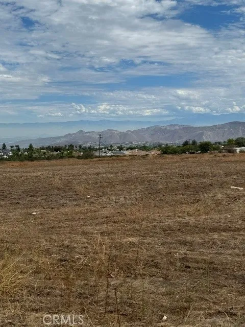 Gilbert Ave Corona, CA 92881