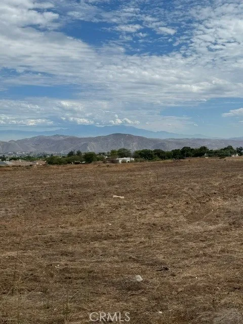 Gilbert Ave Corona, CA 92881