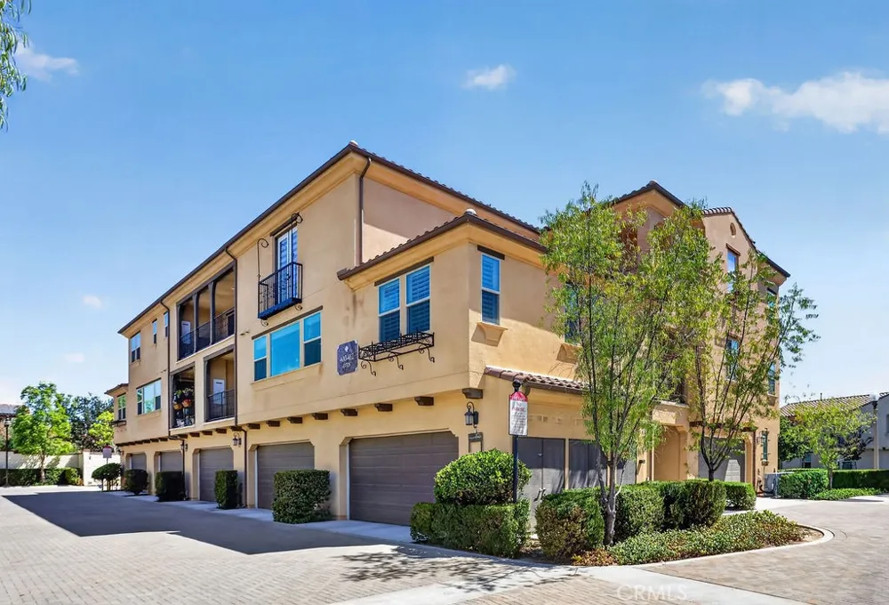 404 Maravilla Lane Brea, CA 92823