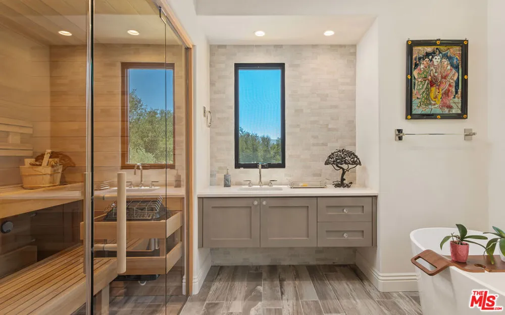 2691 Country Ridge Road Calabasas, CA 91302