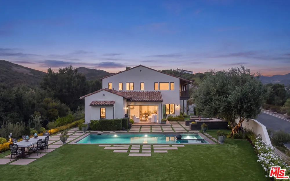 2691 Country Ridge Road Calabasas, CA 91302