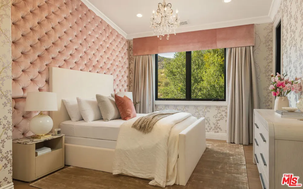 2691 Country Ridge Road Calabasas, CA 91302