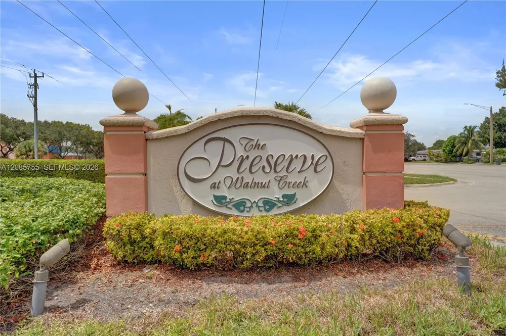 2298 NW 78th Ave #102 Pembroke Pines, FL 33024