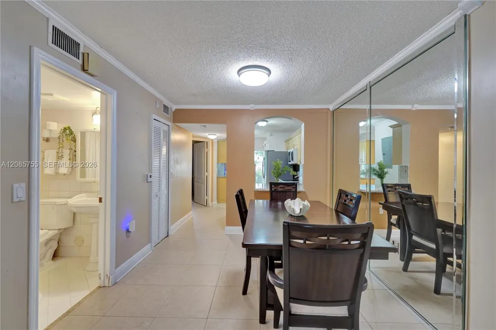 2298 NW 78th Ave #102 Pembroke Pines, FL 33024