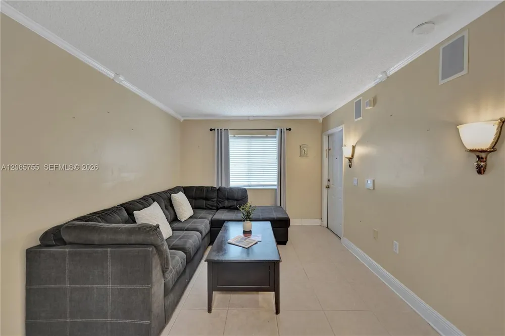 2298 NW 78th Ave #102 Pembroke Pines, FL 33024