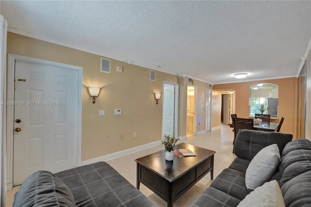 2298 NW 78th Ave #102 Pembroke Pines, FL 33024