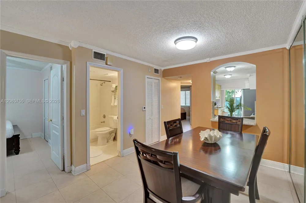 2298 NW 78th Ave #102 Pembroke Pines, FL 33024
