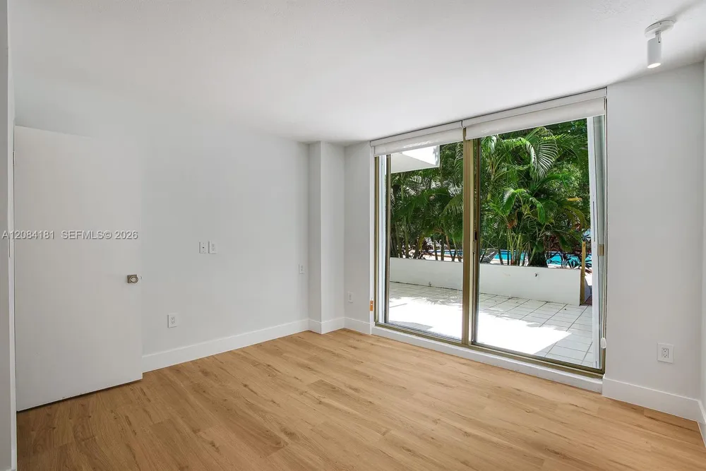 155 Ocean Lane Dr #103 Key Biscayne, FL 33149