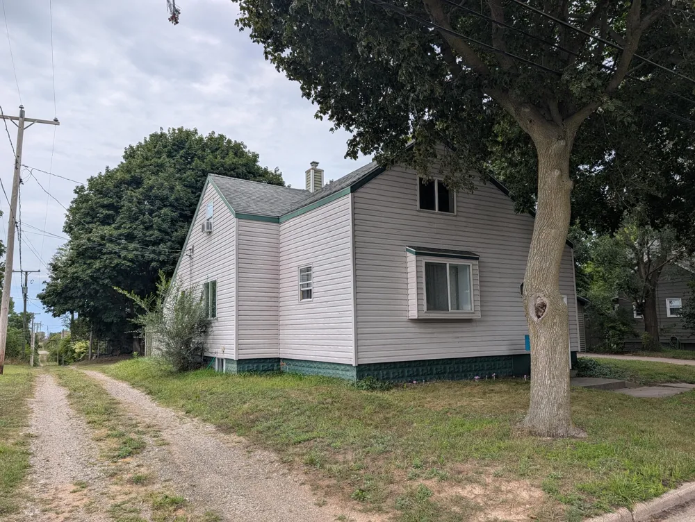 504 Adams Street Ludington, MI 49431