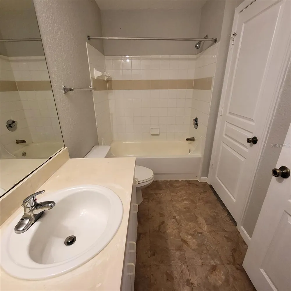 17102 CARRINGTON PARK DRIVE #313 Tampa, FL 33647