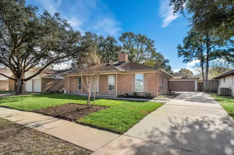 21627 Cimarron Parkway