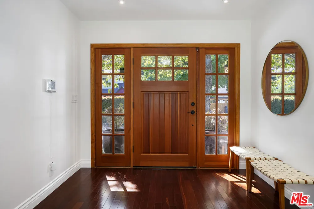 3452 Mandeville Canyon Road Los Angeles, CA 90049